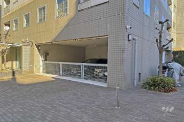 敷地内駐車場（屋内平面式）