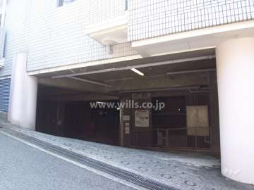地下駐車場