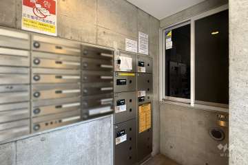 宅配ボックスと共用ポスト