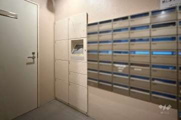 宅配ボックスと共用ポスト