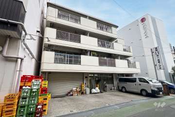 光建ハイツ目白の外観（南東側から）