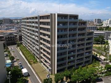 ブランシエラ吹田片山公園の外観（南西側から）
