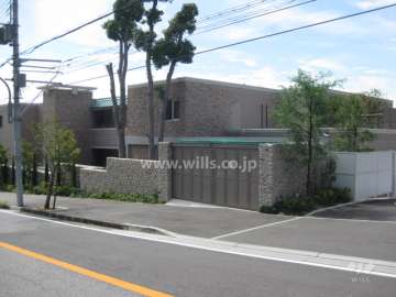 アーバンビュー芦屋山手C棟の外観（北東側から）