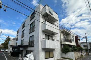 プライム東長崎の外観（南西側から）