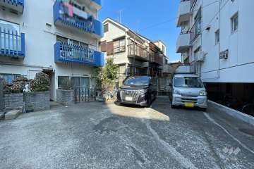 敷地内駐車場（屋外平面式）