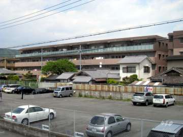 クレヴィア箕面桜の外観（西側から）