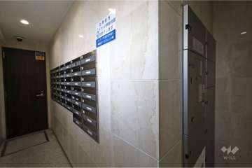 共用ポストと宅配ボックス