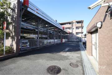 敷地内駐車場（屋外機械式）