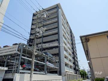 クレヴィア江坂の外観（南西側から）