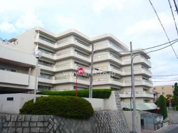 ビクトリアコート夙川の外観（南西側から）