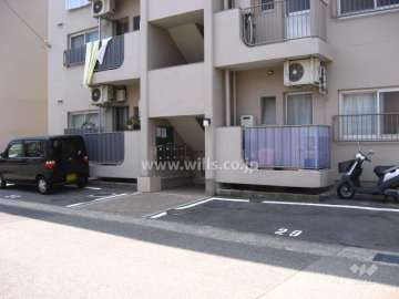 敷地内駐車場（屋外平面式）