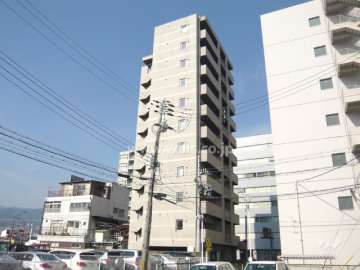 ダイドーメゾン阪神西宮の外観（南から）