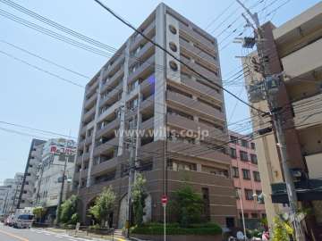 クレストコート江坂の外観（北東側から）