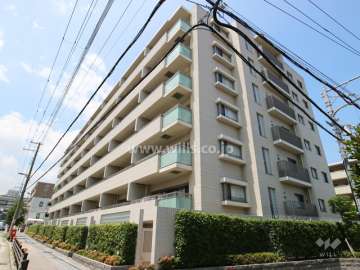 ライオンズ甲東園グランフォートの外観（南東側から）