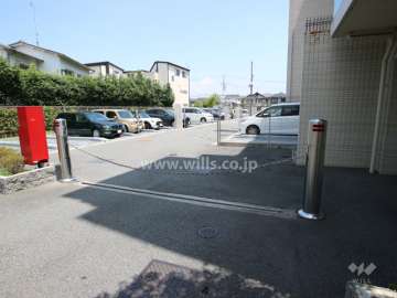 駐車場の出入り口