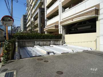 敷地内駐車場（屋外機械式）
