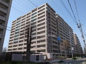 東豊中クラスヒルズ　ブライトヒルの外観（南東側から）