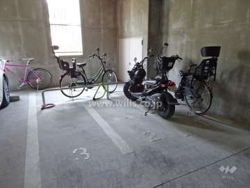 バイク置場・駐輪場