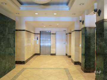 エントランスホール