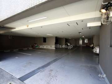 敷地内駐車場（屋内平面式）