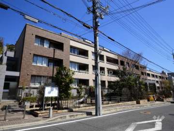 グランドメゾン茨木北春日丘