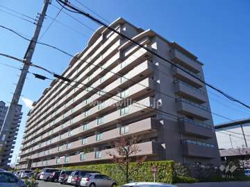 ジオ茨木学園町1番館の外観（南東側から）