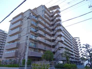 ジオ茨木学園町1番館の外観（北東側から）