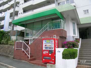 1階の店舗部分
