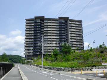 ジオ彩都プレミアムテラスの遠景