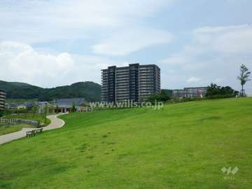 敷地の南側には『彩都西公園』が広がっています。