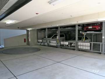 敷地内駐車場（屋内機械式）　