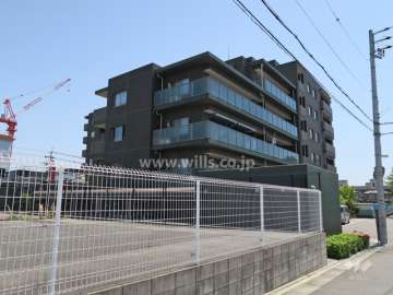 シティハウス小川町の外観（南東側から）