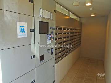 宅配ボックスと共用ポスト