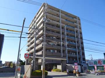 ステイツ茨木フロントステージの外観（南東側から）