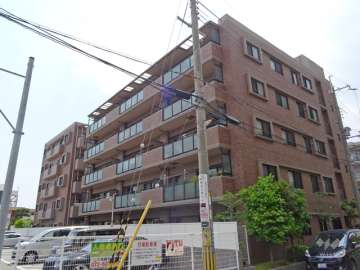 ステイツ茨木・奈良町アネックスの外観（北東側から）