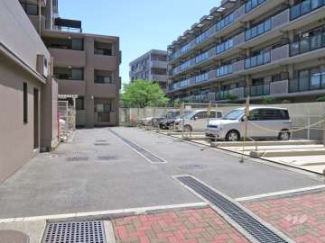 敷地内駐車場（屋外機械式）