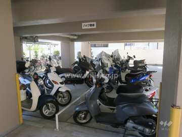 バイク置場