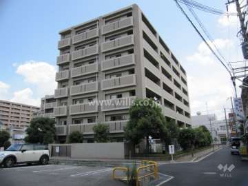ファミール茨木舟木町壱番館の外観（南西側から）