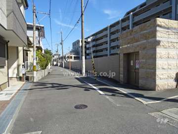 プラウド茨木東宮町の北側前面道路
