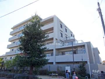 プラウド茨木東宮町の外観（北東側から）