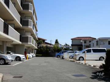 敷地内駐車場（屋内平面式、屋外平面式、屋外機械式）