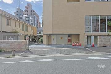 駐車場出入口（リングシャッター付き）