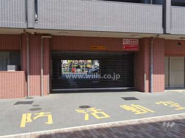 駐車場出入り口（リングシャッター付き）