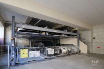 敷地内駐車場（屋内機械式）