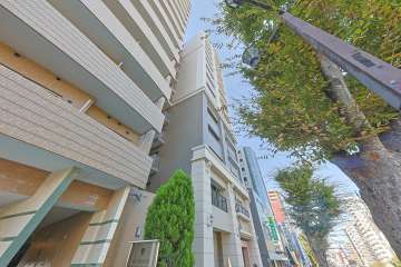 クラウンハイム上町台セントラルカーサの外観（北東側から）