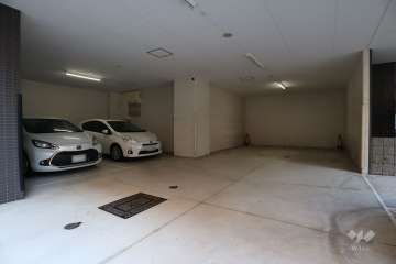 敷地内駐車場（屋内平面式）