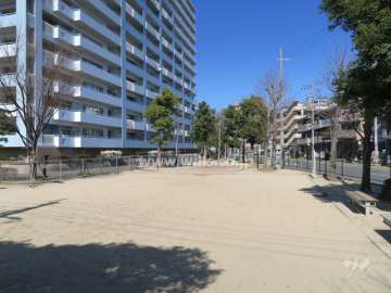 敷地に隣接する公園