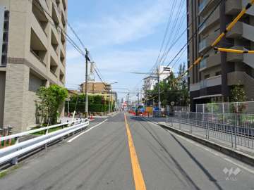敷地北側の前面道路