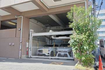 敷地内駐車場（屋内機械式）