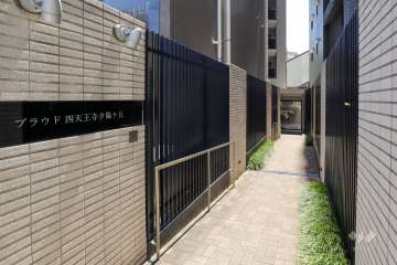駐輪場の出入口